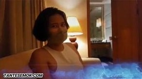 Bokep indo kencan sama mami jaim di apart (1)