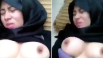 Bokep indo hijab tetek bulat pinter ngewe laris manis